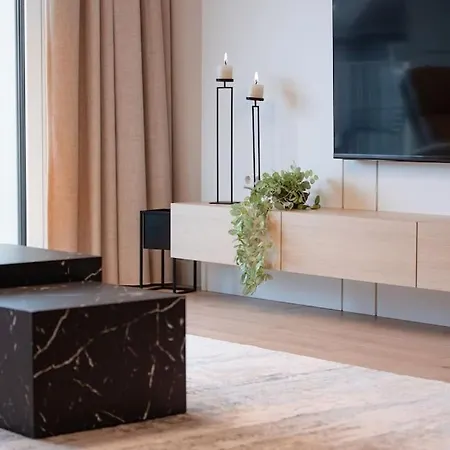 Henry's Appt With A Private 412 - Shared Kitchen Appartamento *