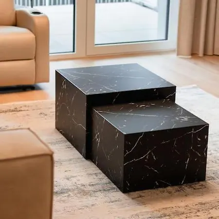 Henry's Appt With A Private 412 - Shared Kitchen