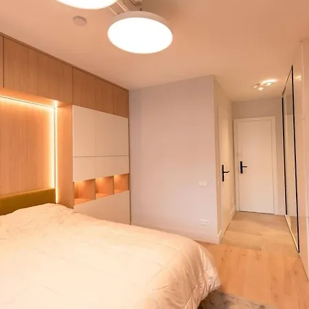 Henry's Appt With A Private 412 - Shared Kitchen Apartamento