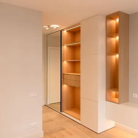 شقة Henry's Appt With A Private 412 - Shared Kitchen لوكسمبورغ