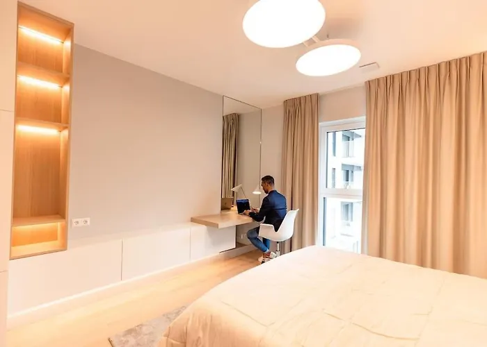 公寓 Henry's Appt With A Private 412 - Shared Kitchen *