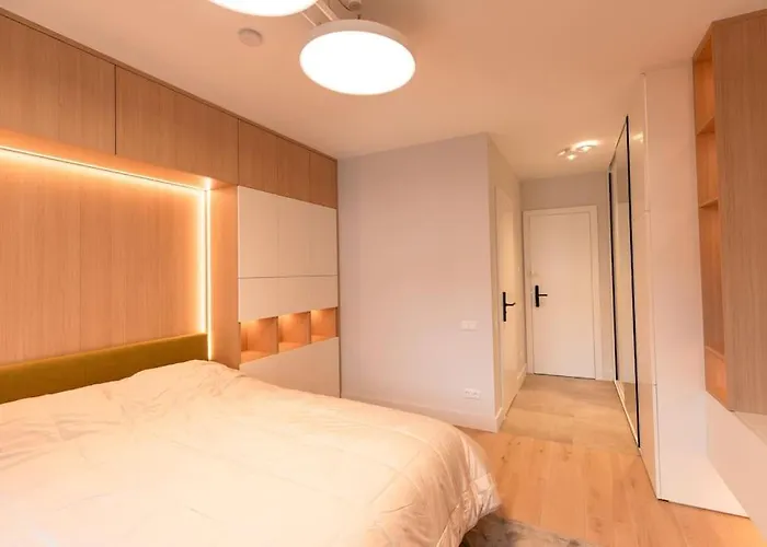 Henry's Appt With A Private 412 - Shared Kitchen Apartament