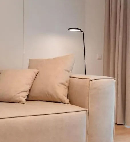 Henry's Appt With A Private 412 - Shared Kitchen * Luxemburg