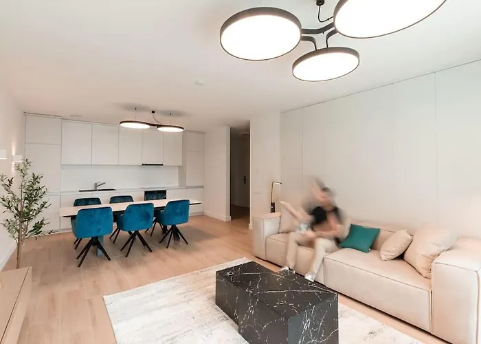 Henry's Appt With A Private 412 - Shared Kitchen Apartment *