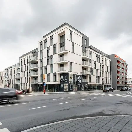 Henry's Appt With A Private 412 - Shared Kitchen * 卢森堡